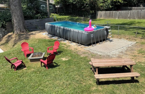 Rosedale Apartment | Relaxing 2BR Getaway Near KU Med with Pool | 18