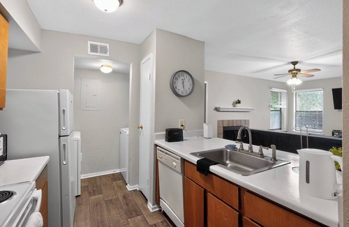 Donelson Apartment | Relaxing 2BR Nashville stay with easy city access