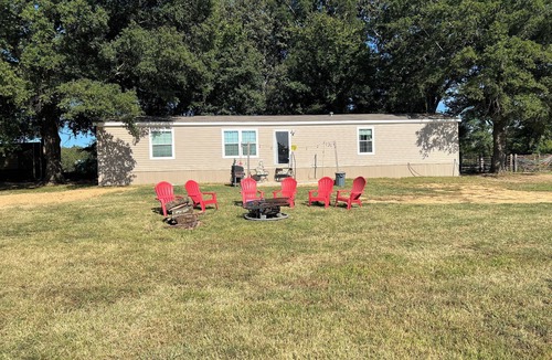 Jonesboro House | Relaxing 3-Bedroom Getaway in Jonesboro, AR on 16 acres