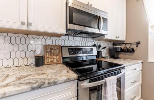 Grove City Villa | Relaxing 3 Bedroom Home