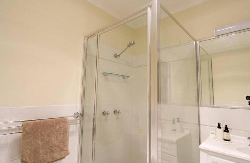 Kennington House | Relaxing 3bd in tranquil setting