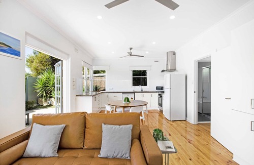 Grange House | Relaxing 3BR Beachside Haven | Grange