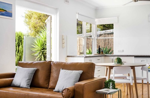 Grange House | Relaxing 3BR Beachside Haven | Grange