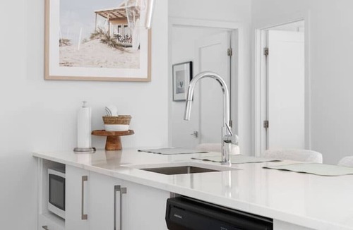 Mirabel Condo | Relaxing 3BR Condo w/Jacuzzi & High-Speed Wi-Fi