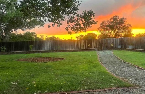 Peralta House | Relaxing 3BR Family Retreat. Spacious Peaceful Close to everything