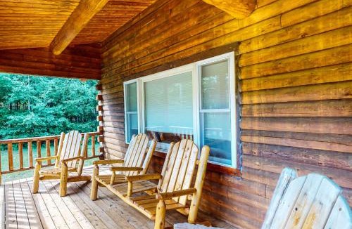 Trenton House | Relaxing 3BR | Fireplace | Deck | Fire Pit