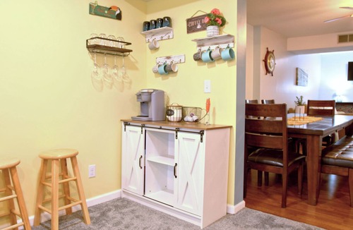 Lake Ozark House | Relaxing 4 bed-4 bath w/3 King beds, sleeps 10, private dock & slip available!