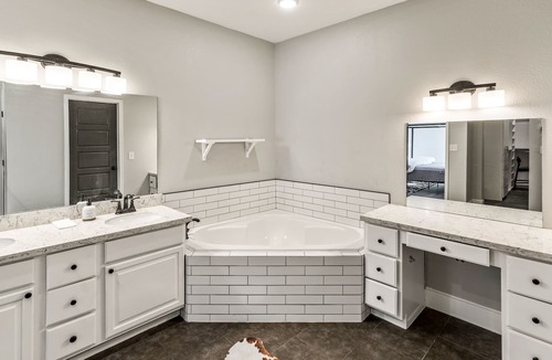 Hockley House | Relaxing 4 bedroom home surrounded by Pine Trees