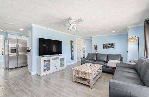 Charlotte Park House | Relaxing 4 bedroom home with heated Pool