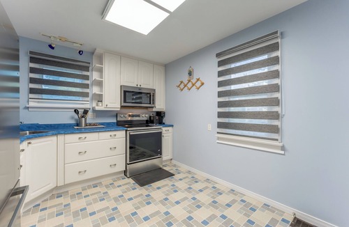 Mount Hope House | Relaxing 4B Home ~ Near Hamilton Airport - Comfort