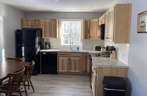 Dexter Apartment | Relaxing Apartment in Dexter