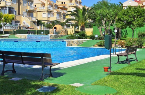 Torrevieja House | Relaxing Apartment with Large Private Solarium, Best Pools .