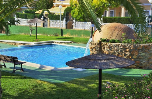Torrevieja House | Relaxing Apartment with Large Private Solarium, Best Pools .