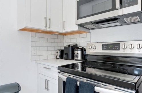 Coronado Hills Villa | Relaxing Austin Retreat with Balcony, Great Beds & Easy Event Access!