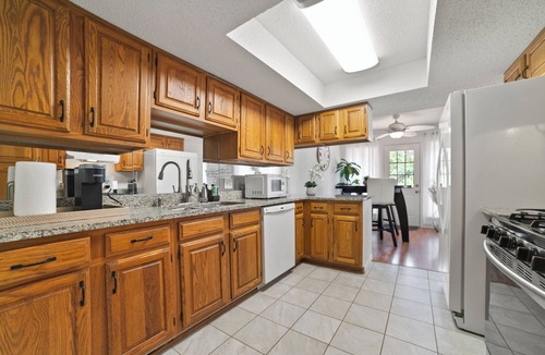 Pleasant Valley House | Relaxing Austin Stay Close to Downtown and Airport