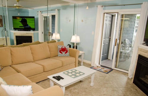 Heron Harbour Isle Condo | Relaxing Bay Front Condo-1st floor unit with 3 pools and boat dock