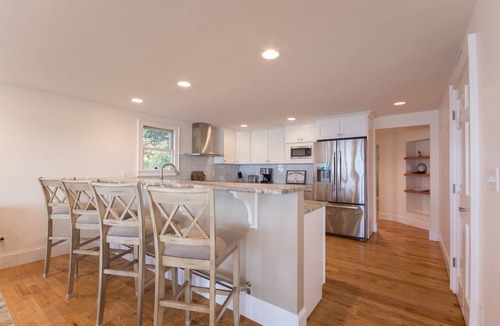 Lagoon Heights House | Relaxing Beach Front Home