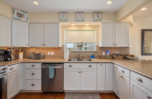 Galveston House | Relaxing Beachfront Escape