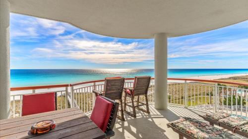 Navarre Beach Apartment | Relaxing beachfront retreat