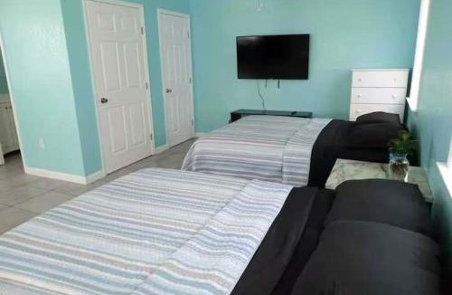 North Beach Apartment | Relaxing Beachside 1BR Studio Near North Beach