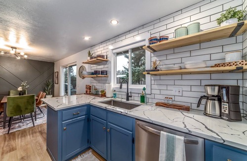 Central Oregon House | Relaxing Boho Retreat