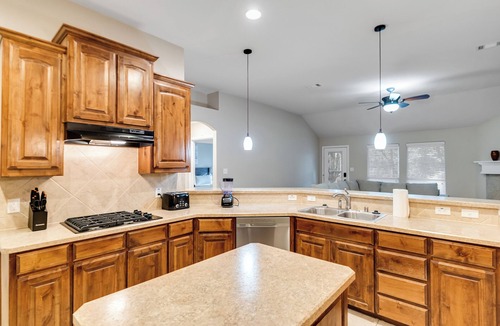 Burleson House | Relaxing Burleson Retreat · Pool Table & Space&5TV/3BA