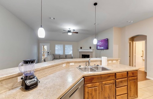 Burleson House | Relaxing Burleson Retreat · Pool Table & Space&5TV/3BA