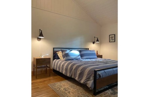 Cattail Creek Cabin | Relaxing Cabin in the Trees
