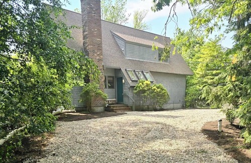 Harwich Center House | Relaxing Coastal Getaway