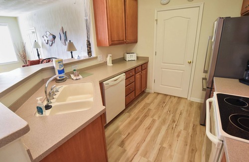 Cape Charles Condo | Relaxing Condo in Golf Community With Access to Club Amenities!