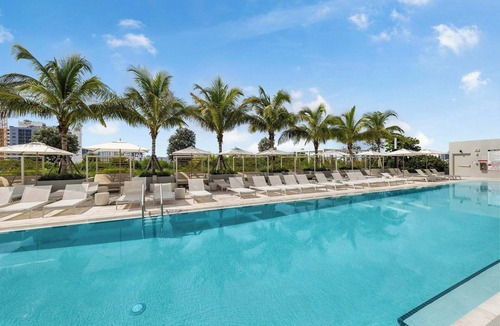North Beach Condo | Relaxing Condo | Private Beach Access | Pool