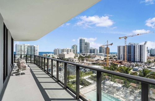 North Beach Condo | Relaxing Condo | Private Beach Access | Pool