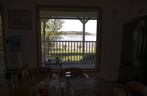 Westmeath Cottage | Relaxing Cottage on a 3 acre property on the Ottawa River. 5 bedroom