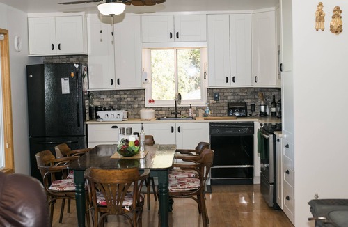 Westmeath Cottage | Relaxing Cottage on a 3 acre property on the Ottawa River. 5 bedroom