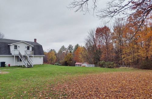 Windsor Apartment | Relaxing country hide away!