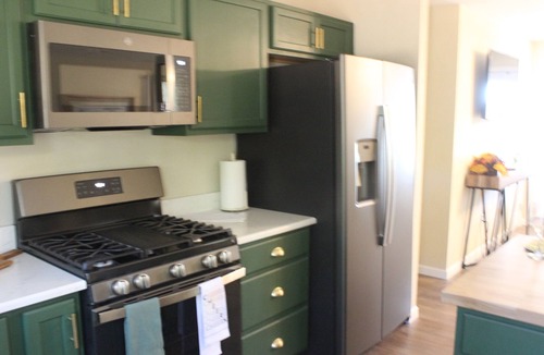 Oil City House | Relaxing country home 2 minutes from Caddo Lake! Pet Friendly!