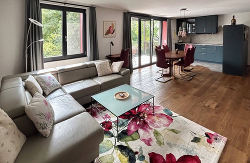 Waldi Apartment | Relaxing country retreat for up to 6 guests close to Lake of Constance