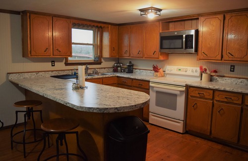 Golden House | Relaxing country side stay with lots of lake and river activities close by.