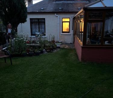 Duddingston House | Relaxing, cozy 1 double room