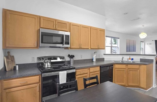 Crestwynd Bay House | Relaxing Disney 4BR Retreat w/Pool (37 characters)
