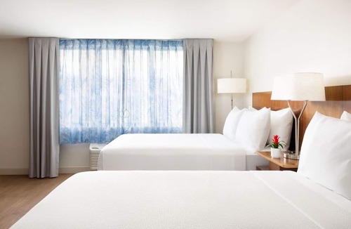 New Town Hotel | Relaxing Double Queen, Fairfield Inn, Breakfast Included, Near Downtown Key West