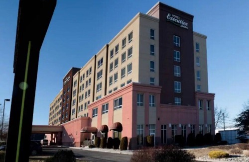 Carteret Apartment | Relaxing Double Suite Sleeps 4 Prime Location