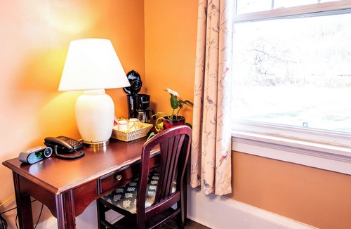 Shawnee On Delaware Hotel | Relaxing Escape | Spa Access + Golf & Adventures in One Scenic Stay | 2 Units