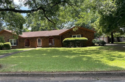 Tuscaloosa House | Relaxing Escape