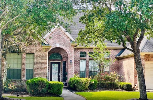 Clodine House | Relaxing Escape with 2 Community Pools, Work Space and Family Fun!