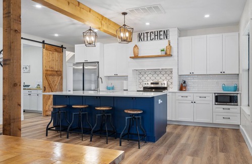 Wimberley House | Relaxing family friendly farmhouse minutes from the shops at Wimberley square!