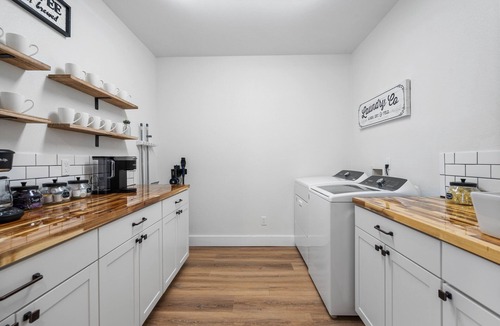 Wimberley House | Relaxing family friendly farmhouse minutes from the shops at Wimberley square!