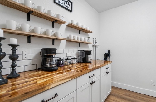 Wimberley House | Relaxing family friendly farmhouse minutes from the shops at Wimberley square!