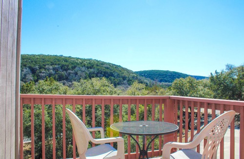 New Braunfels House | Relaxing Family Sized Home over-looking the Texas Hill Country & Guadalupe River
