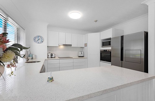 Torquay Apartment | Relaxing Getaway Steps Beach with Pool